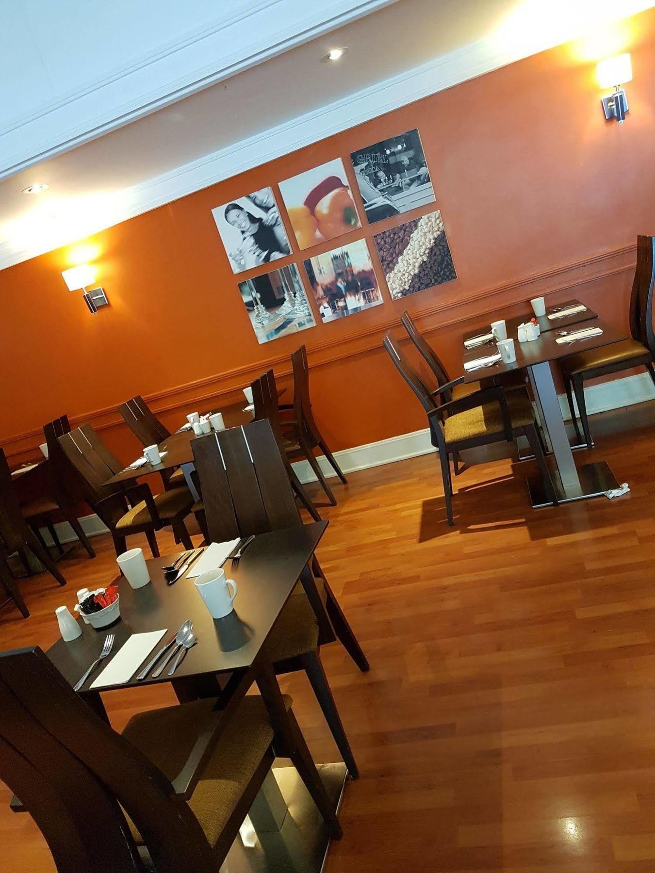 The Bradford Hotel Bagian luar foto